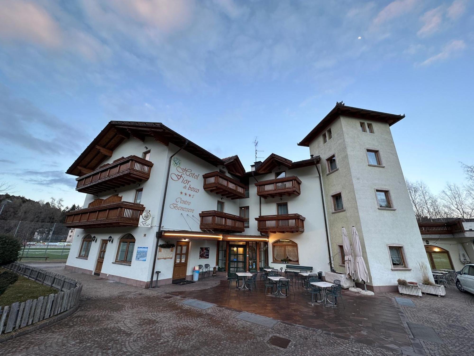 Hotel Fior Di Bosco Giovo Buitenkant foto